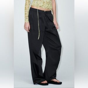 Zara parachute pants black xs